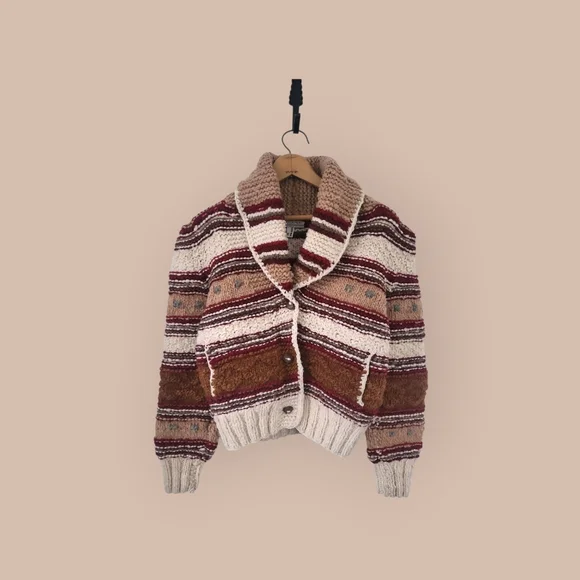 Vintage Worlds Apart Chunky Hand Knit Wool Cropped Cardigan Sweater Size M - Picture 3 of 11